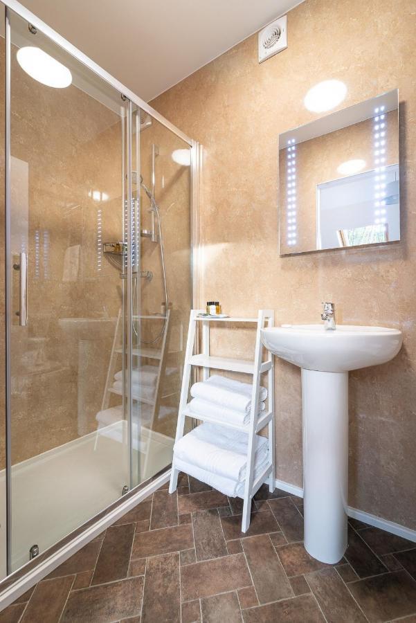 טוברמורי Harbour Guest House מראה חיצוני תמונה